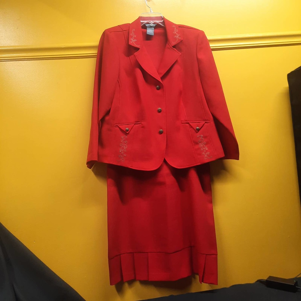 Koret Rich Red 2 piece skirt with pleats and blazer suit 18W
